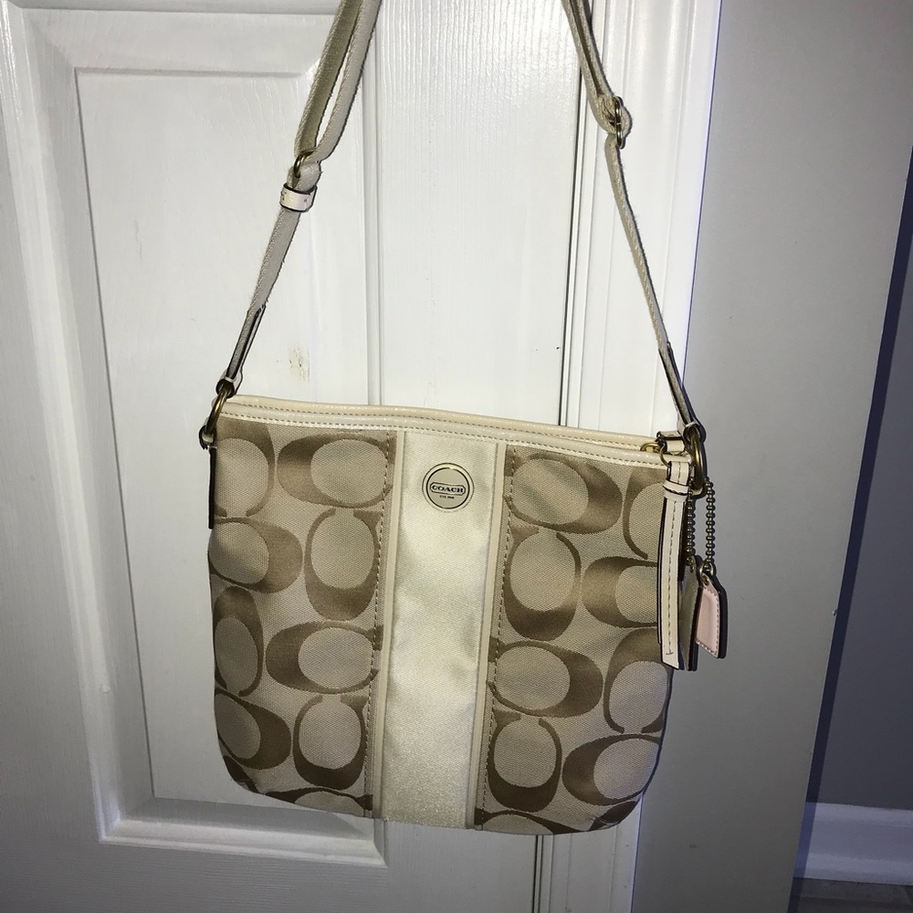 Coach purse.